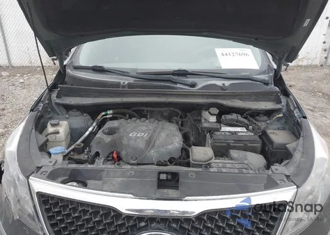 2015 Kia Sportage Lx z USA, uszkodzony, nr VIN KNDPBCAC2F7698209